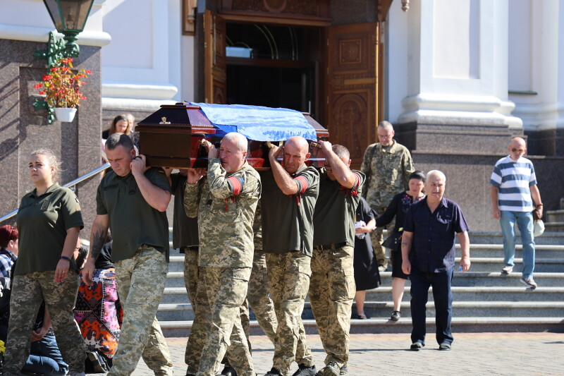 Луцька громада попрощалася із загиблим Героєм Анатолієм Хабовцем