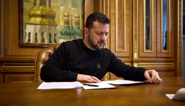 Зеленський позбавив громадянства Труханова, Царьова та Полуніна