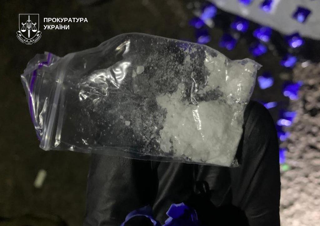 На Волині жителя Київщини за поширення психотропів через «закладки» засудили до дев’яти років позбавлення волі