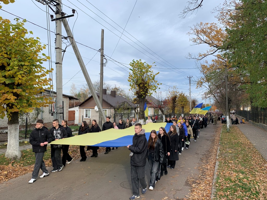 У Ківерцівській громаді попрощалися із воїном Петром Оверчуком
