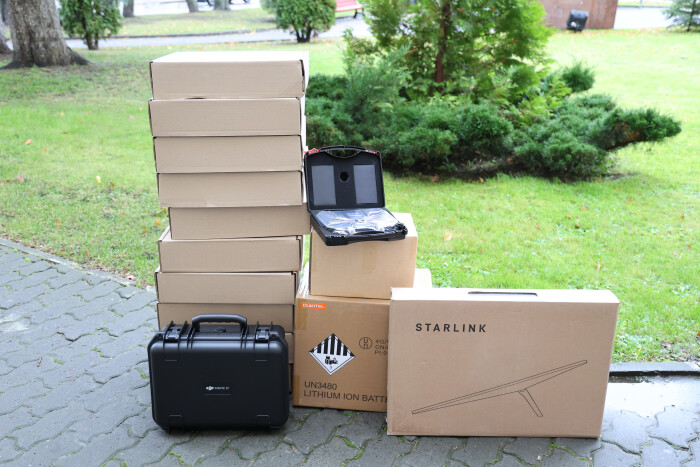 Із Луцької громади на передову передали чергову партію обладнання