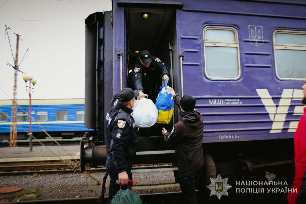 На Волині зустріли евакуйованих з Донеччини
