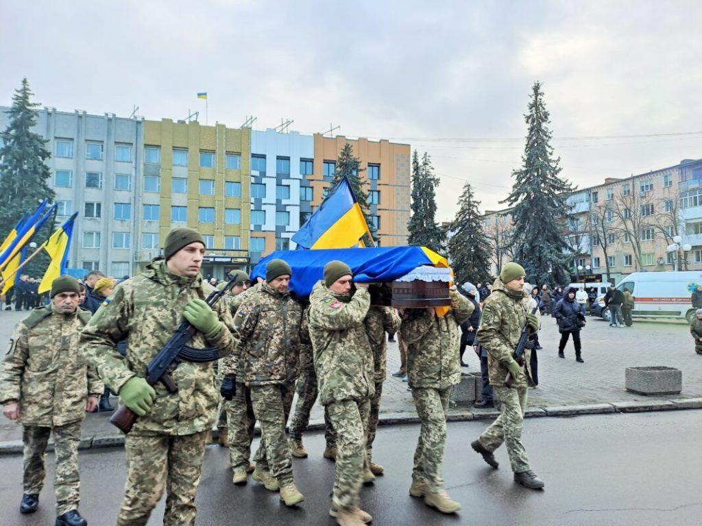Недописана історія життя: Ковель попрощався з Героєм Романом Лайтаром