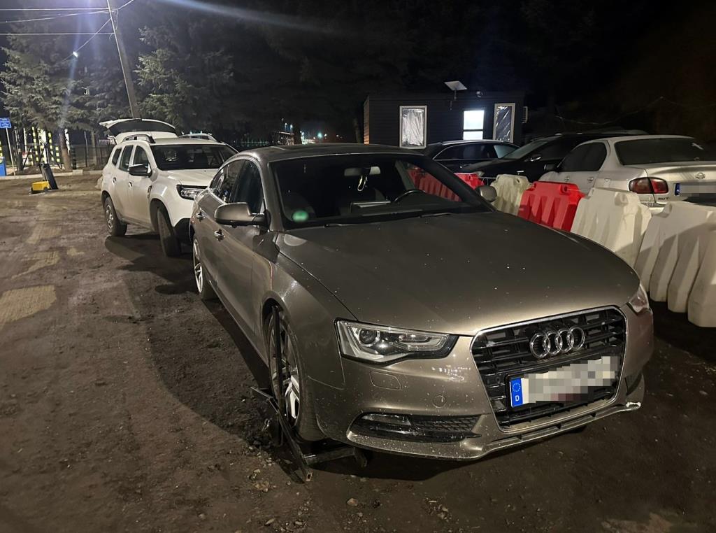 Викрадена в Німеччині Audi «спливла» на «Устилузі»