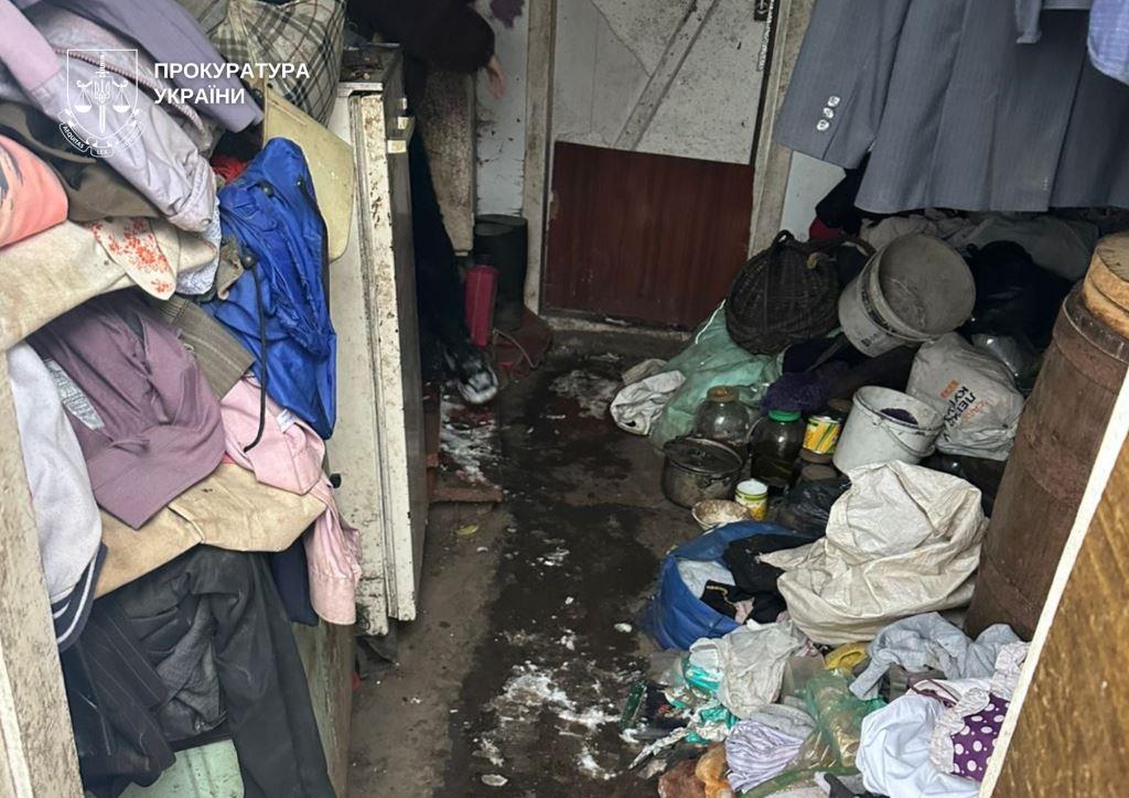 У Луцькому районі з двох сімей вилучили восьмеро дітей, які проживали в небезпечних умовах