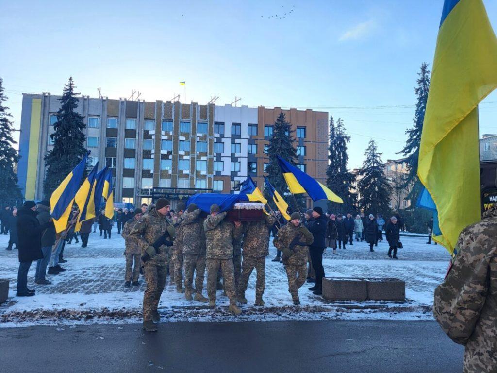 Ковельчани провели в останню земну дорогу воїна Романа Ющенка