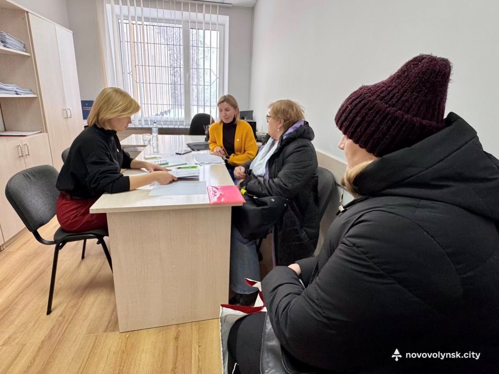 Питання прав і підтримки: у Нововолинську приймала громадян представниця Уповноваженого з прав людини