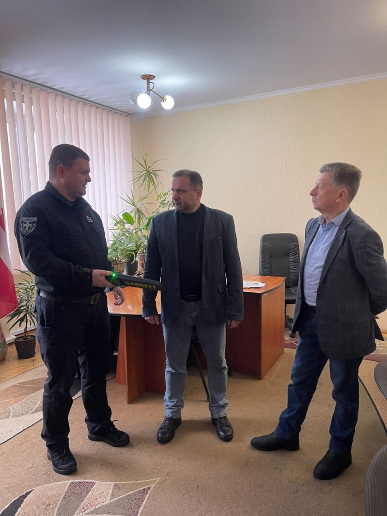 У Ковельській громаді придбали металодетектори для закладів освіти
