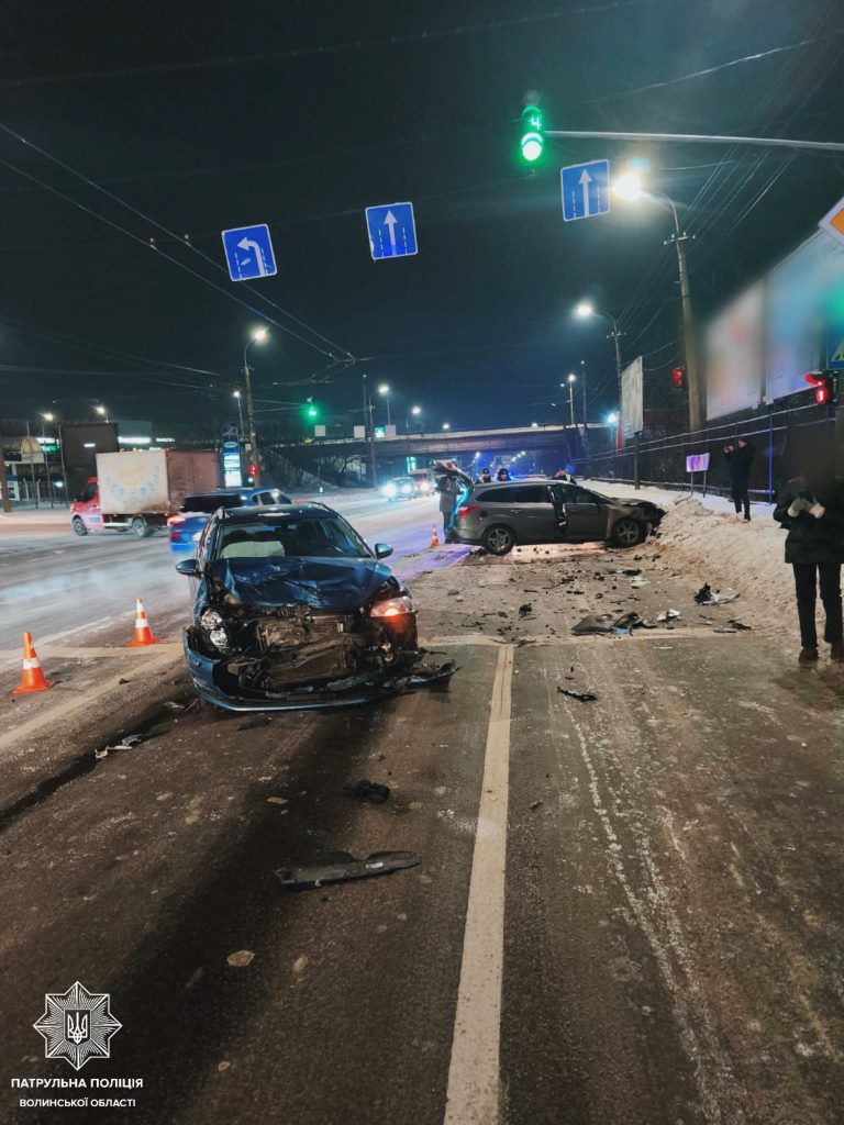 У Луцьку сталася ДТП за участю двох автомобілів