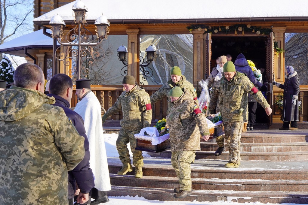 У Володимирі провели в останню земну дорогу воїна Віталія Сідельського