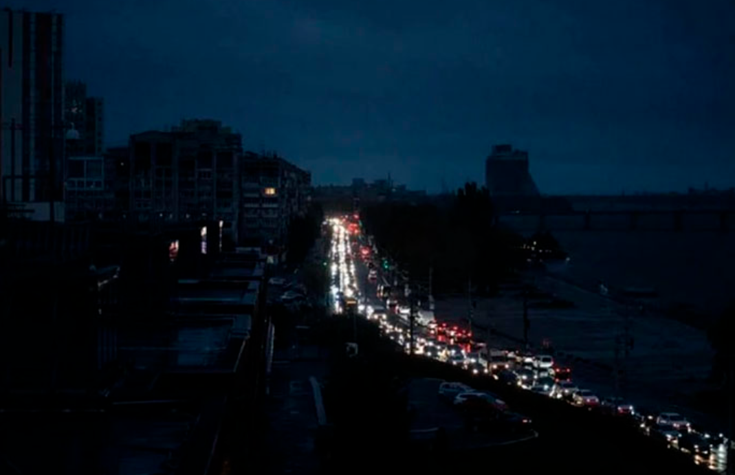 У знеструмленому Дніпрі надзвичайна ситуація національного рівня