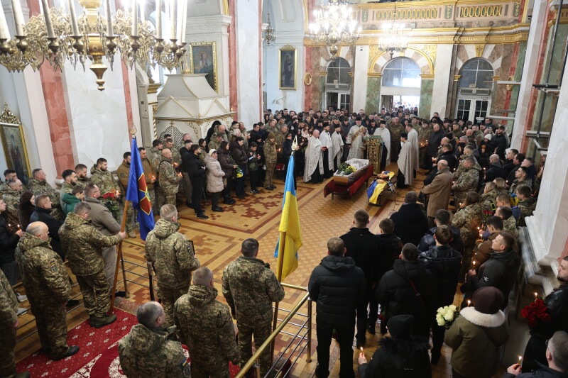 У Луцьку попрощалися з військовослужбовцем Олексієм Бондаренком