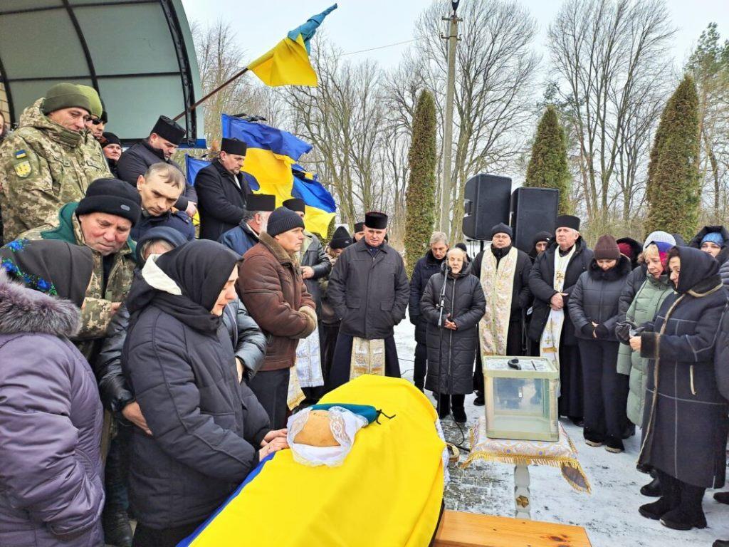 У Ковельській громаді попрощалися з молодим Героєм Ігорем Тимоніком