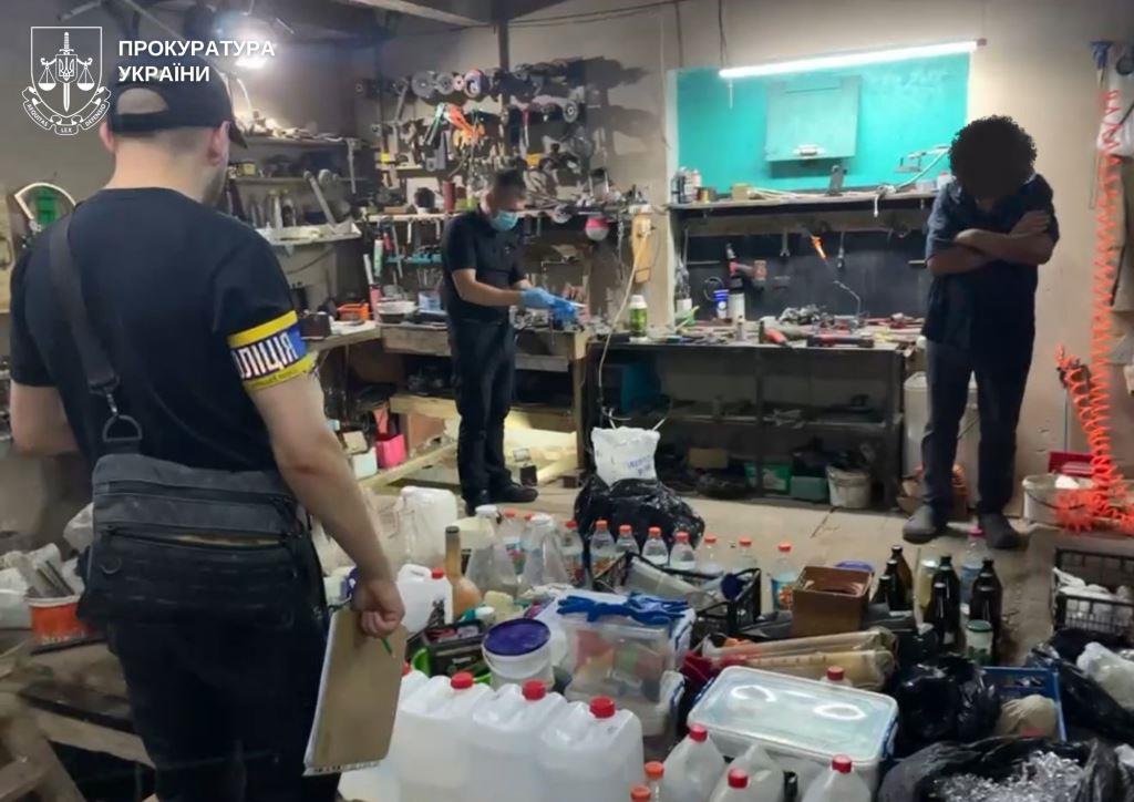 Виготовляли та збували амфетамін в особливо великих розмірах – на Волині судять наркоторговців