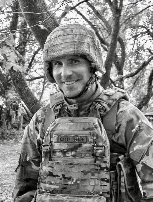 У Нововолинській громаді попрощаються з воїном Дмитром Назаровським