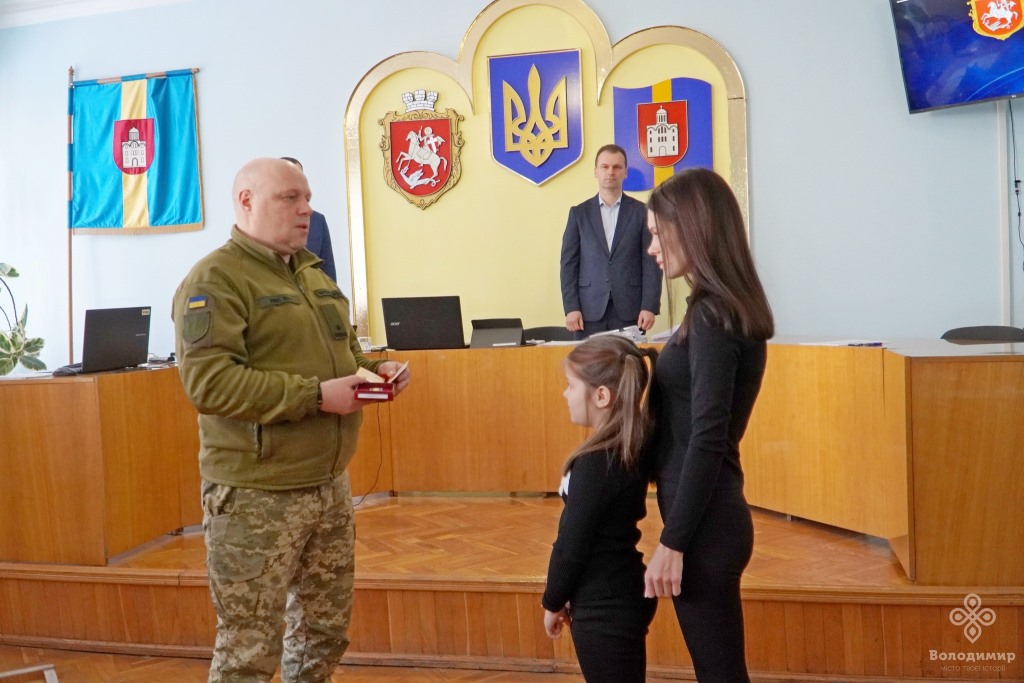 У Володимирі Захисникам та родинам полеглих Героїв вручили державні нагороди