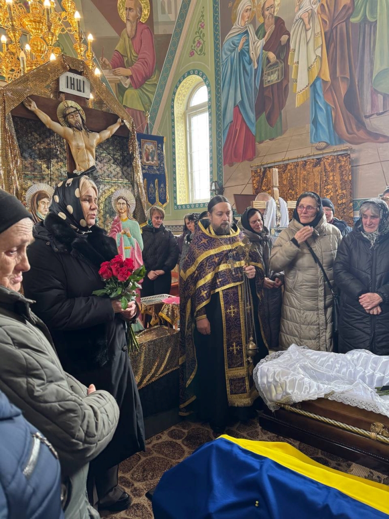 Зимнівська громада провела в останню земну дорогу Героя Юрія Павляка