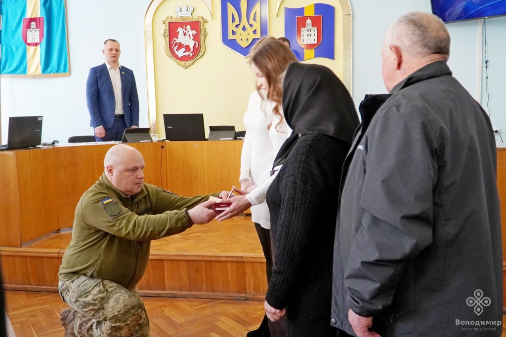 У Володимирі Захисникам та родинам полеглих Героїв вручили державні нагороди