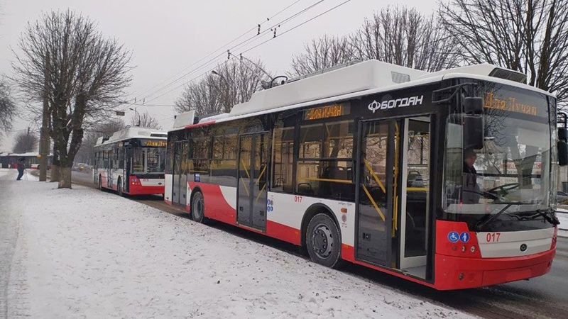 Відновили рух тролейбусів до міського кладовища у селі Гаразджа