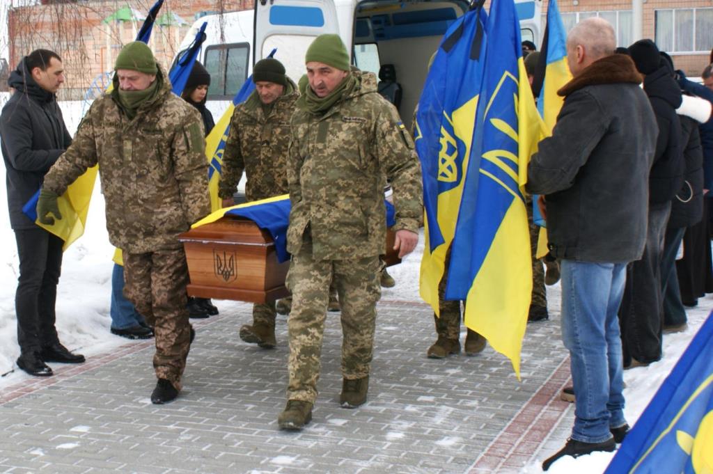 Дві громади у жалобі: на Волині прощалися із воїном Олександром Удотом