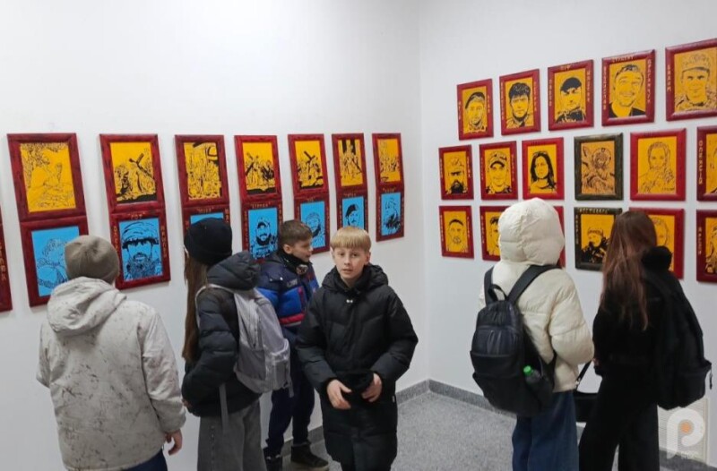 У Луцьку презентували виставку «НЕСКОРЕНА»