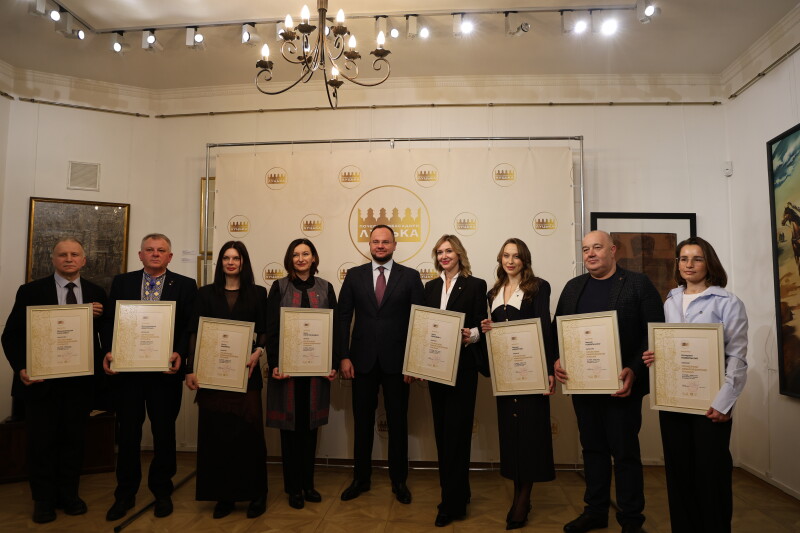 Поліщук зустрівся з Почесними амбасадорами/амбасадорками Луцька каденції 2026-2027