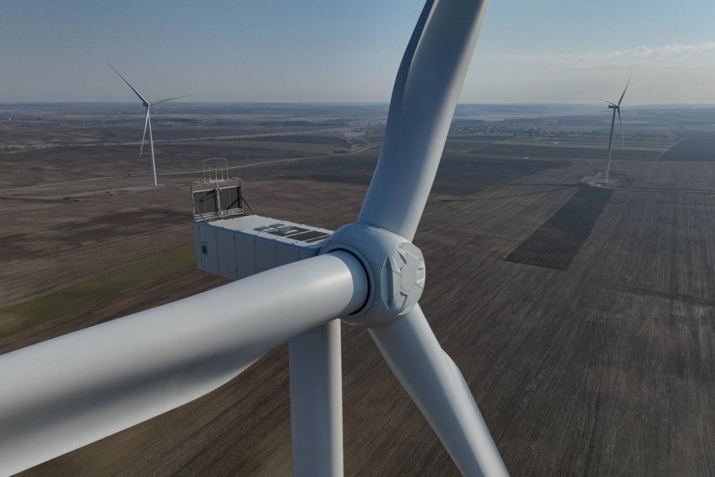 Розвиток вітроенергетики на Волині: Віктор Микита ознайомився з динамікою будівництва та поспілкувався з представниками енергетичного сектору