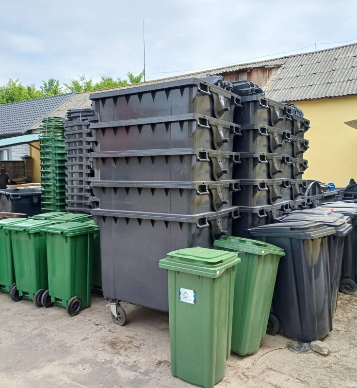 Підземні контейнери та нова техніка: Ковель модернізує систему збору відходів