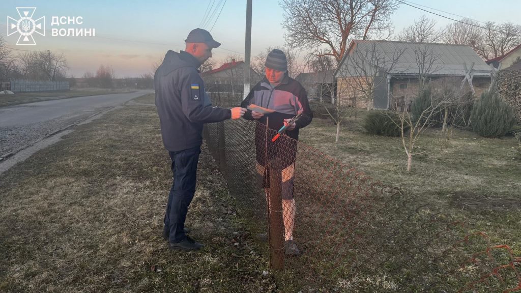 На Волині рятувальники під час рейду виявили палія сухої трави