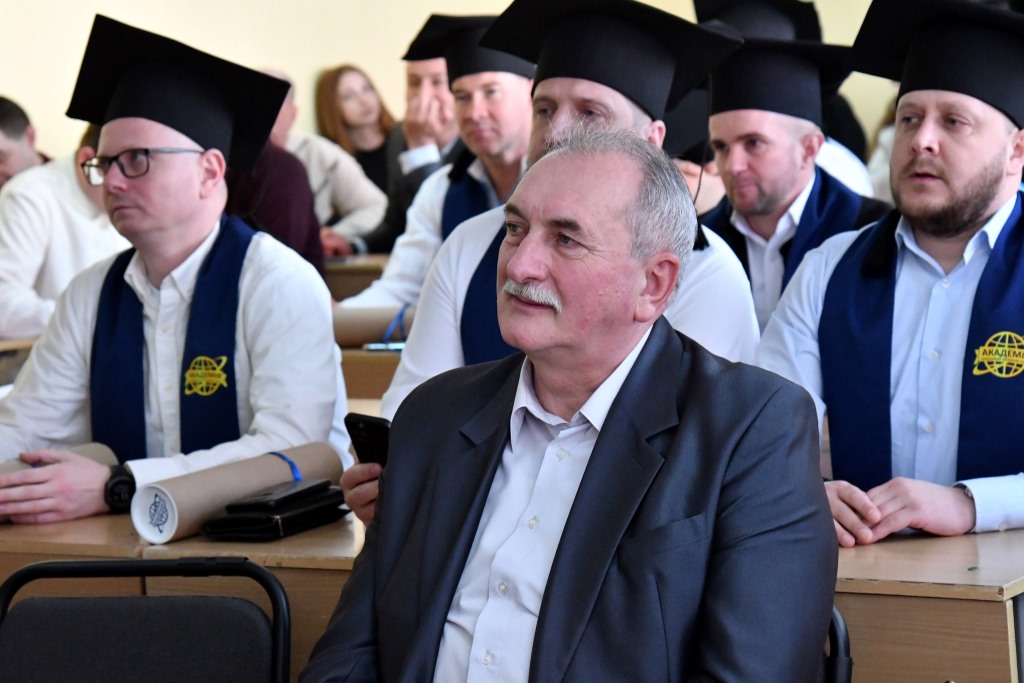 У Луцьку пів сотні магістрів стали випускниками Академії рекреаційних технологій і права