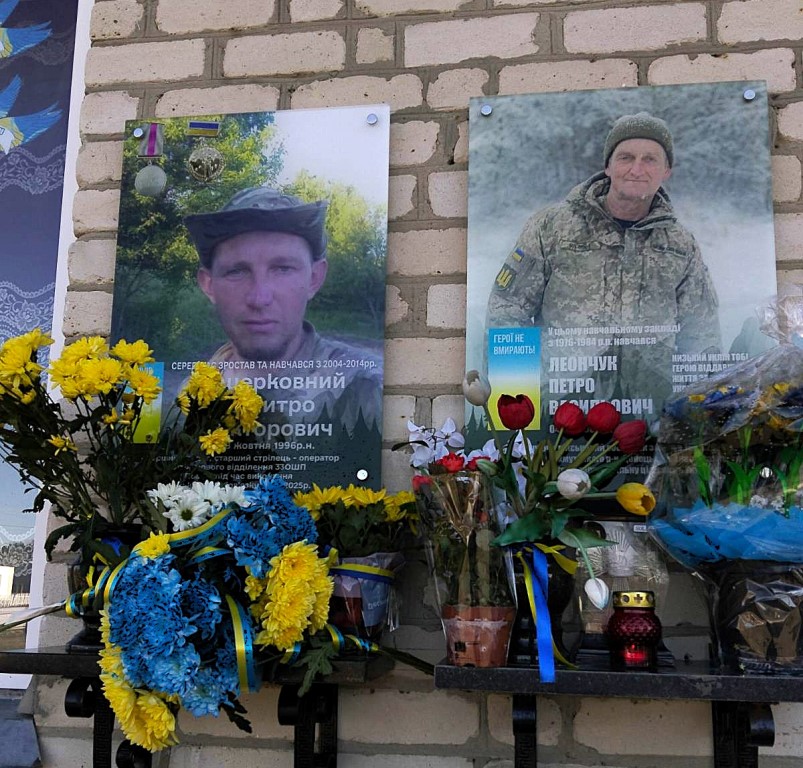 На Маневиччині відкрили меморіальну дошку на честь Героя Дмитра Зацерковного