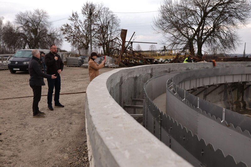 Поліщук оглянув хід реконструкції очисних споруд у Липлянах