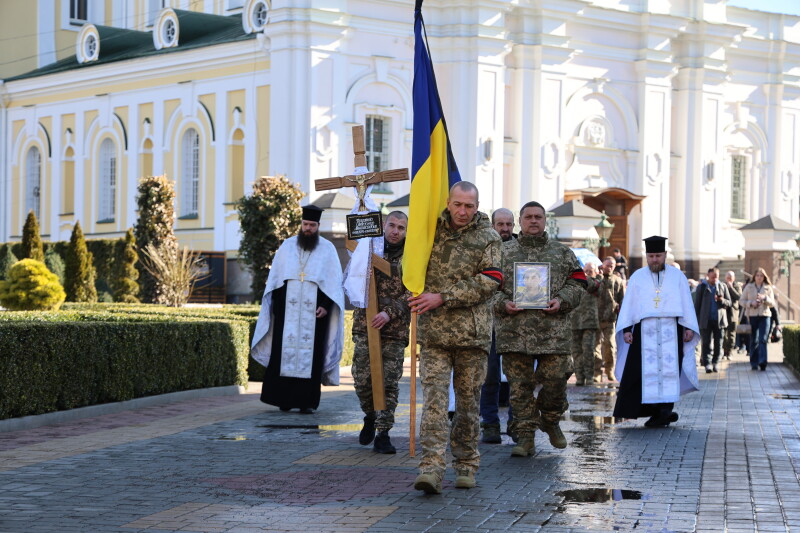 У Луцьку попрощалися із воїном Олександром Кругліковим