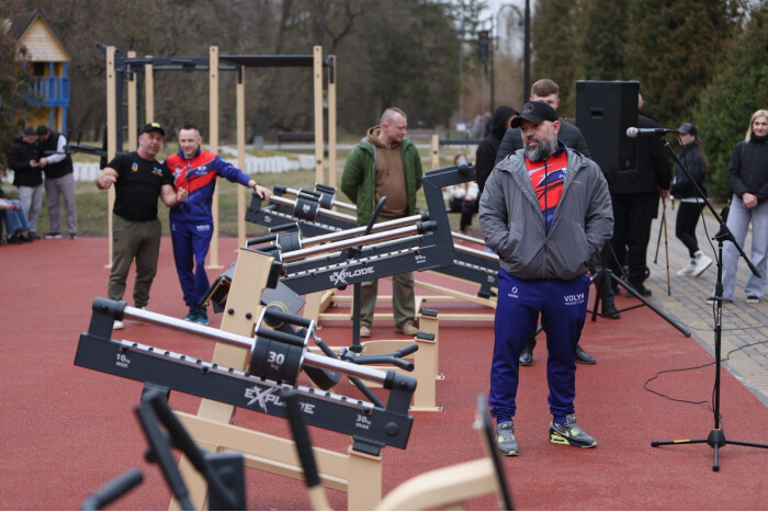 У Луцьку запрацював тренажерний зал просто неба