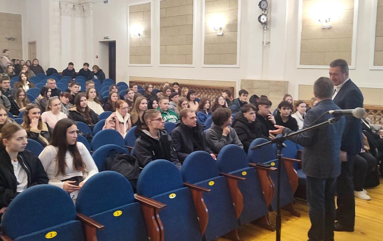 Крок до майбутньої професії: випускники Ковеля зустрілися з представниками ВНУ імені Лесі Українки