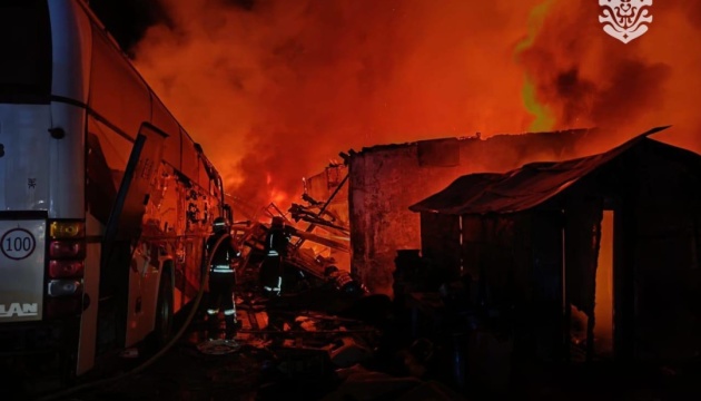 Дрони атакували цивільне судно і портову інфраструктуру Одещини