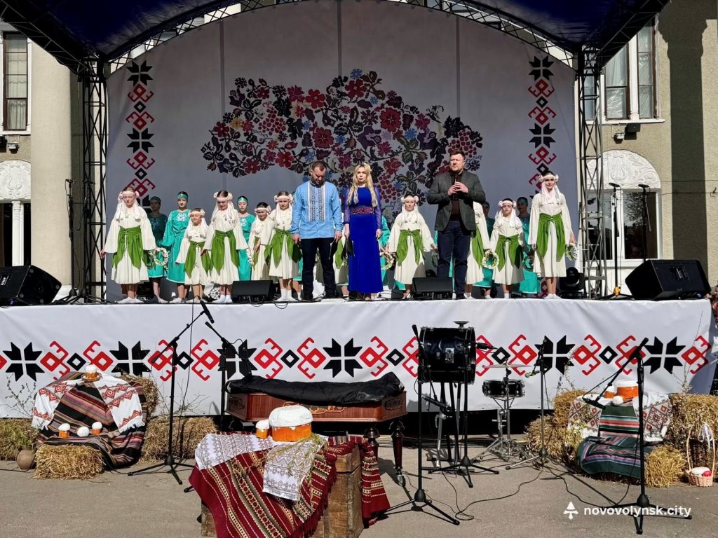 У Нововолинську святкували та підтримували військових під час «Великдень-фесту»