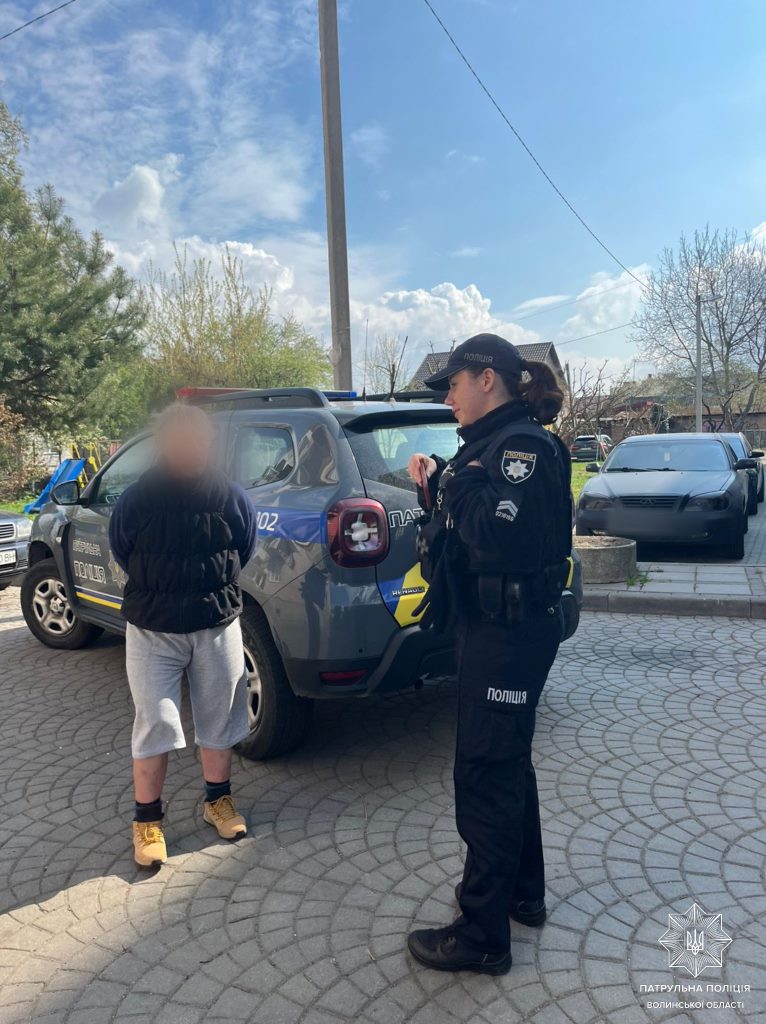 Волинські патрульні оперативно розшукали чоловіка, який зник із місця проживання
