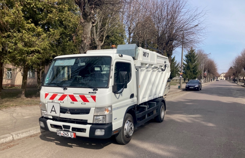 Іваничівська громада отримала сміттєвоз за рахунок грантових коштів