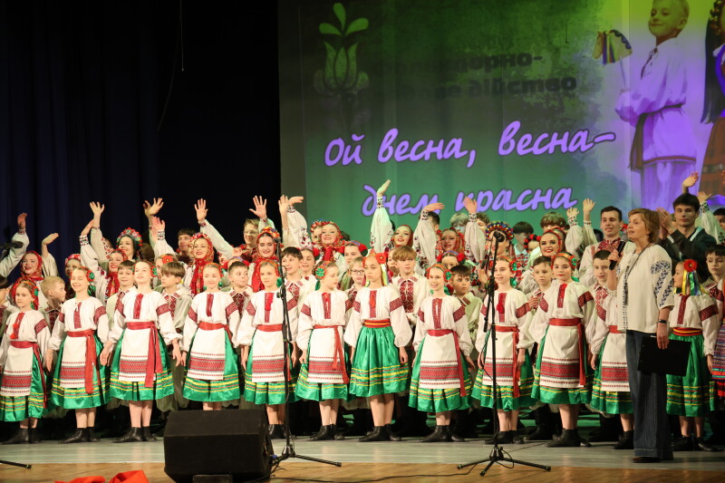 У Луцьку відбулося святкове фольклорно-обрядове дійство «Ой весна, весна, днем красна»