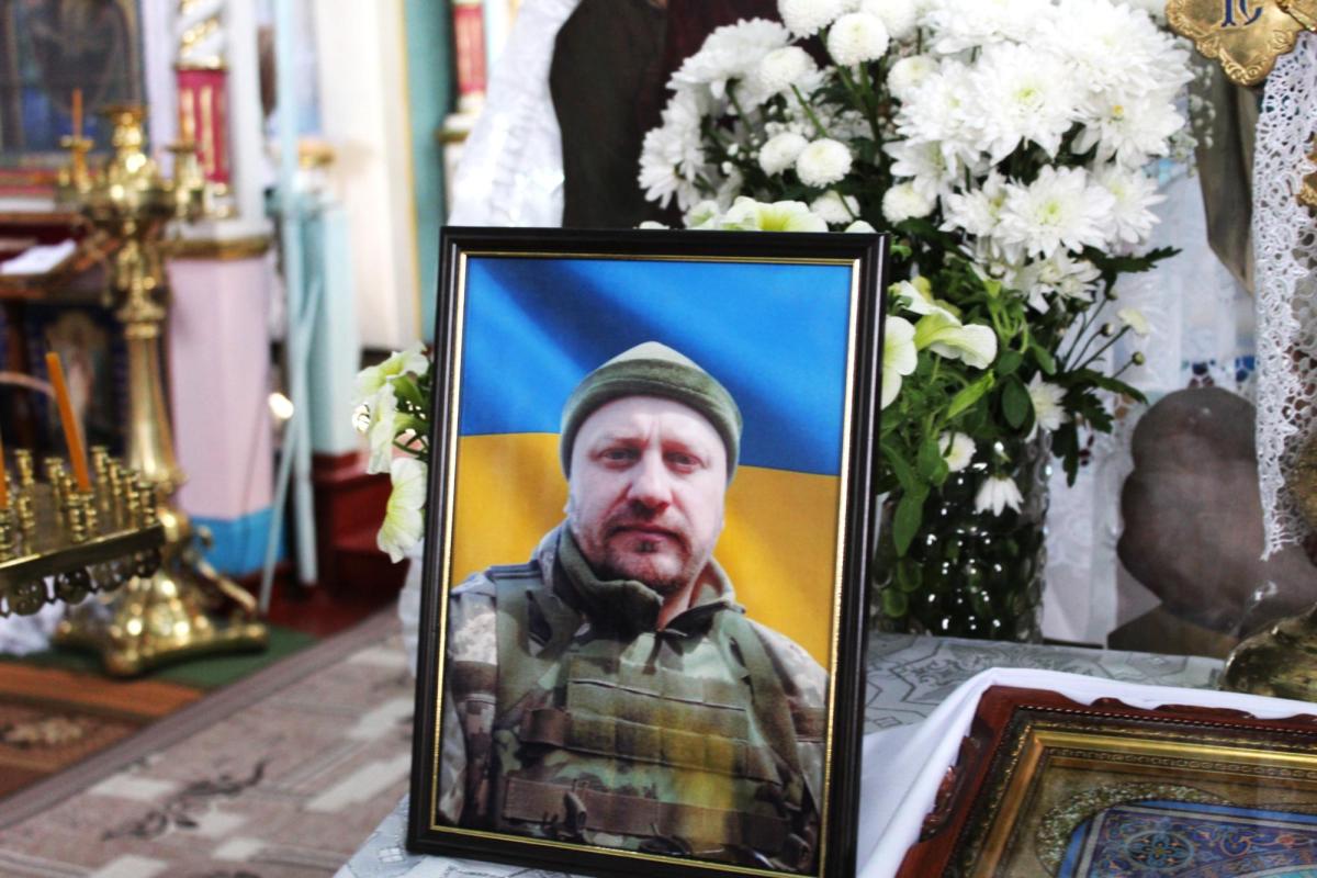 Рожищенська громада попрощалася з Героєм Дмитром Демчуком