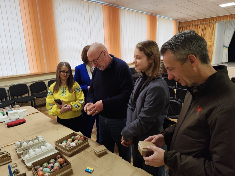 Канадські волонтери відвідали Ківерцівську громаду