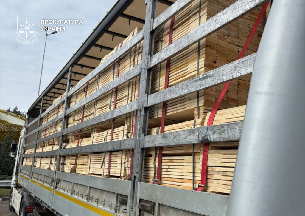Волинського підприємця судитимуть за контрабанду лісоматеріалів