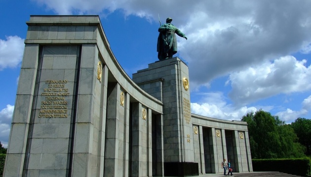 У Берліні заборонили російську та радянську символіку на 8 та 9 травня