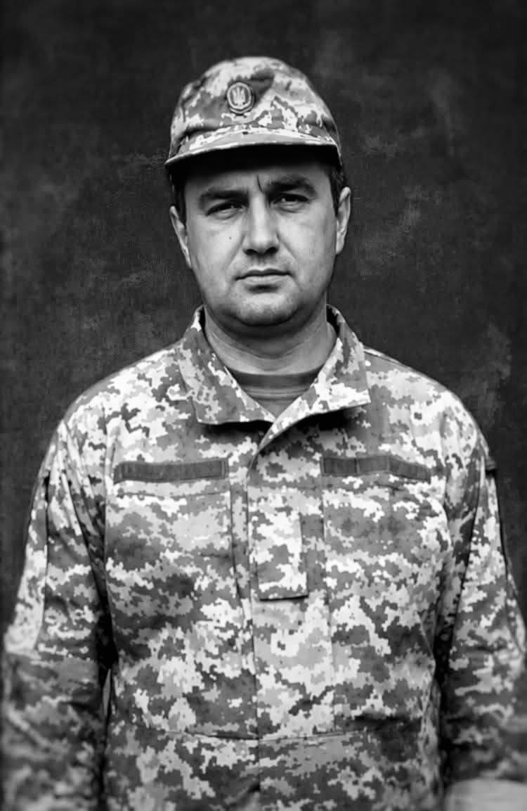 У Нововолинську зустрінуть кортеж із тілом воїна Олександра Чернецького