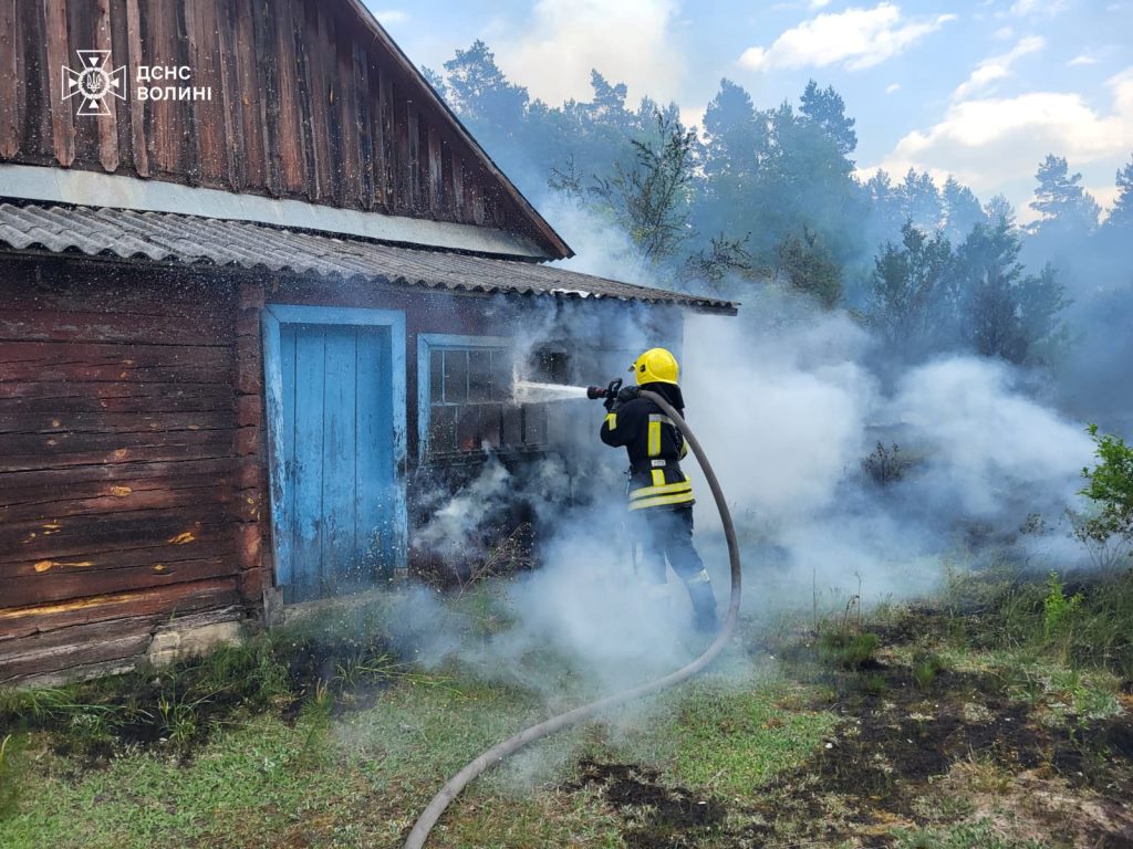 У Любешівській громаді горів житловий будинок