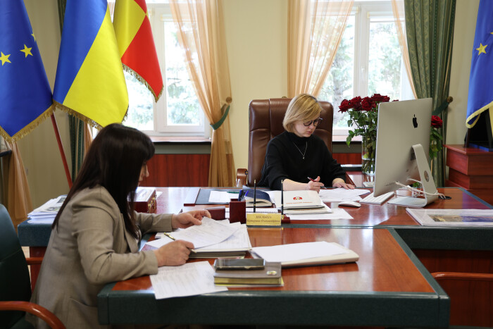 Стан доріг та озеленення: секретар Луцької міськради провела онлайн-прийом громадян