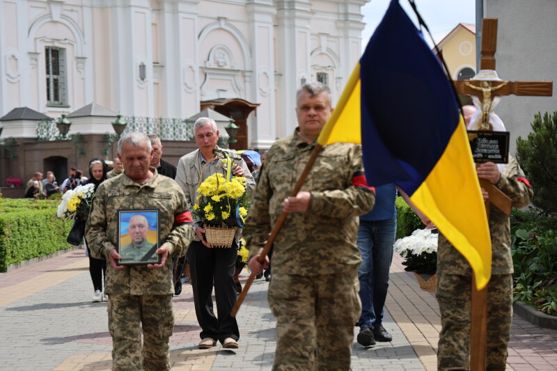 У Луцьку попрощалися із Героєм Олександром Кобильком