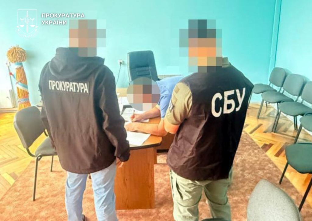 Фіктивне працевлаштування військовозобов'язаних та заволодіння бюджетними коштами: на Волині повідомили про підозру директору учбового центру
