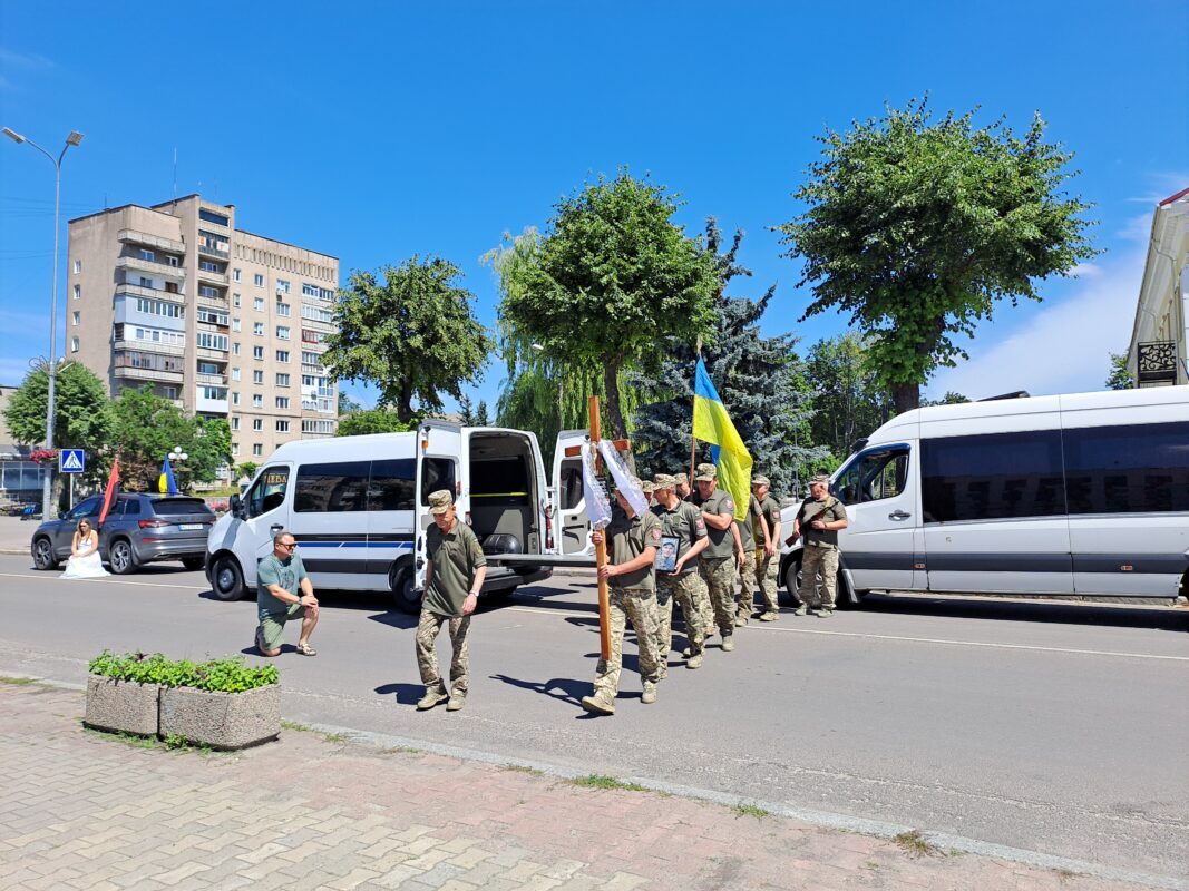 Ковельська громада попрощалась із захисником Олександром Шевченком, який родом із Донеччини